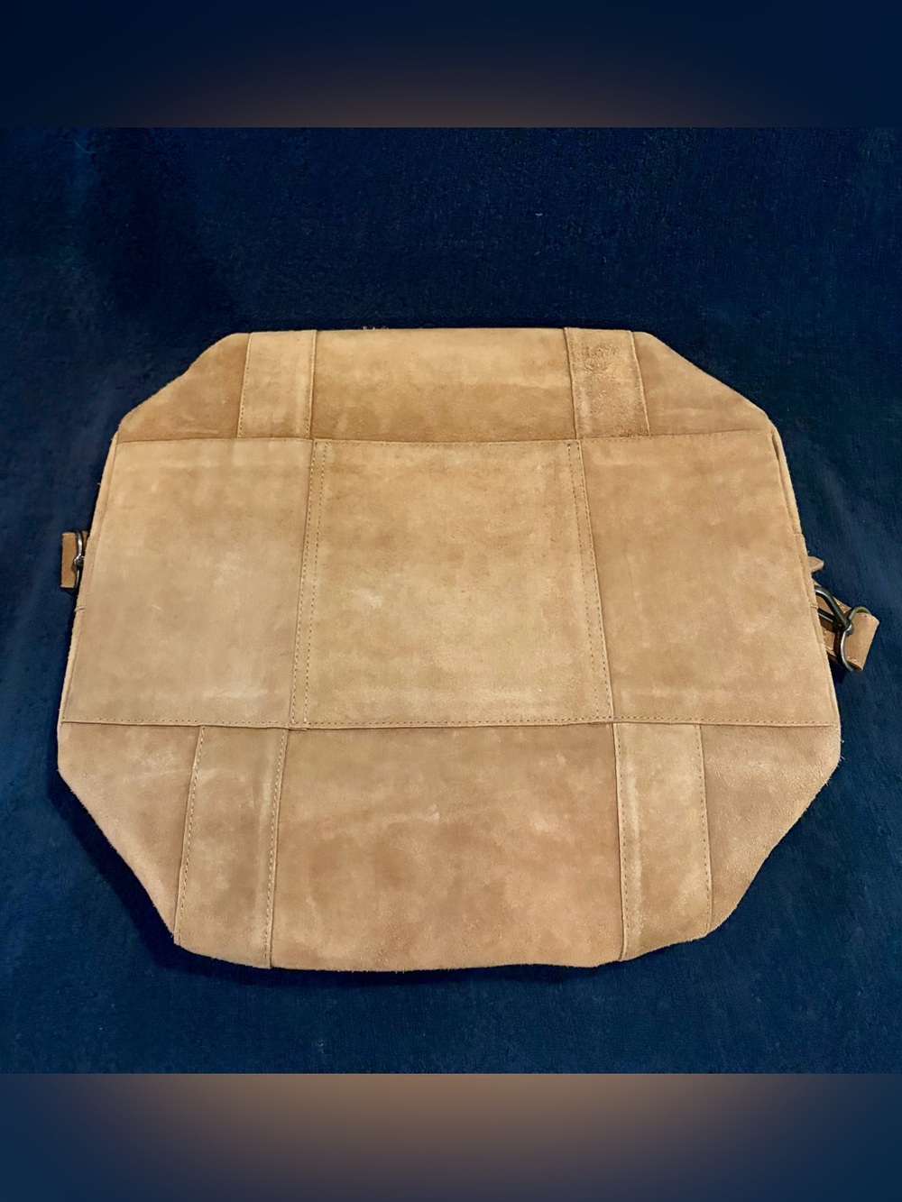 Tecovas Weekender Tan Suede Leather Medium Duffle Bag - Picture 4 of 8